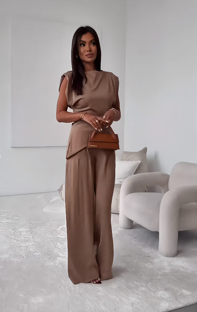 Women's Sleeveless Suit