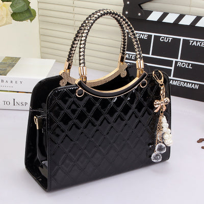 Lingge Shoulder Messenger Bag